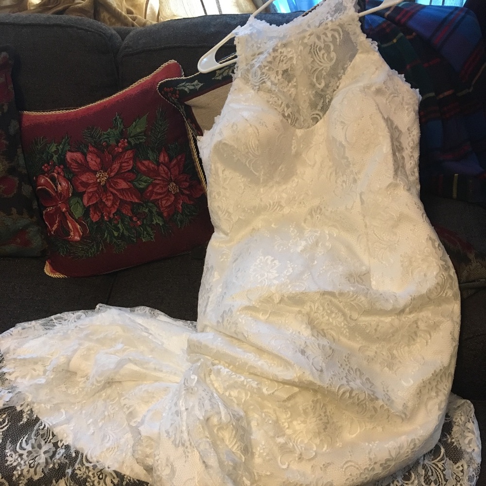 White Evening gown can be used for wedding dress
